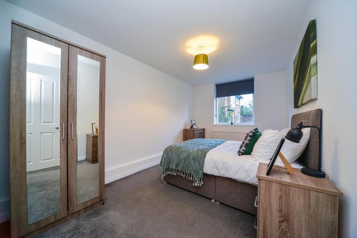 Modern 2-bed Nw Near Camden - Great Location & Transport Appartamento