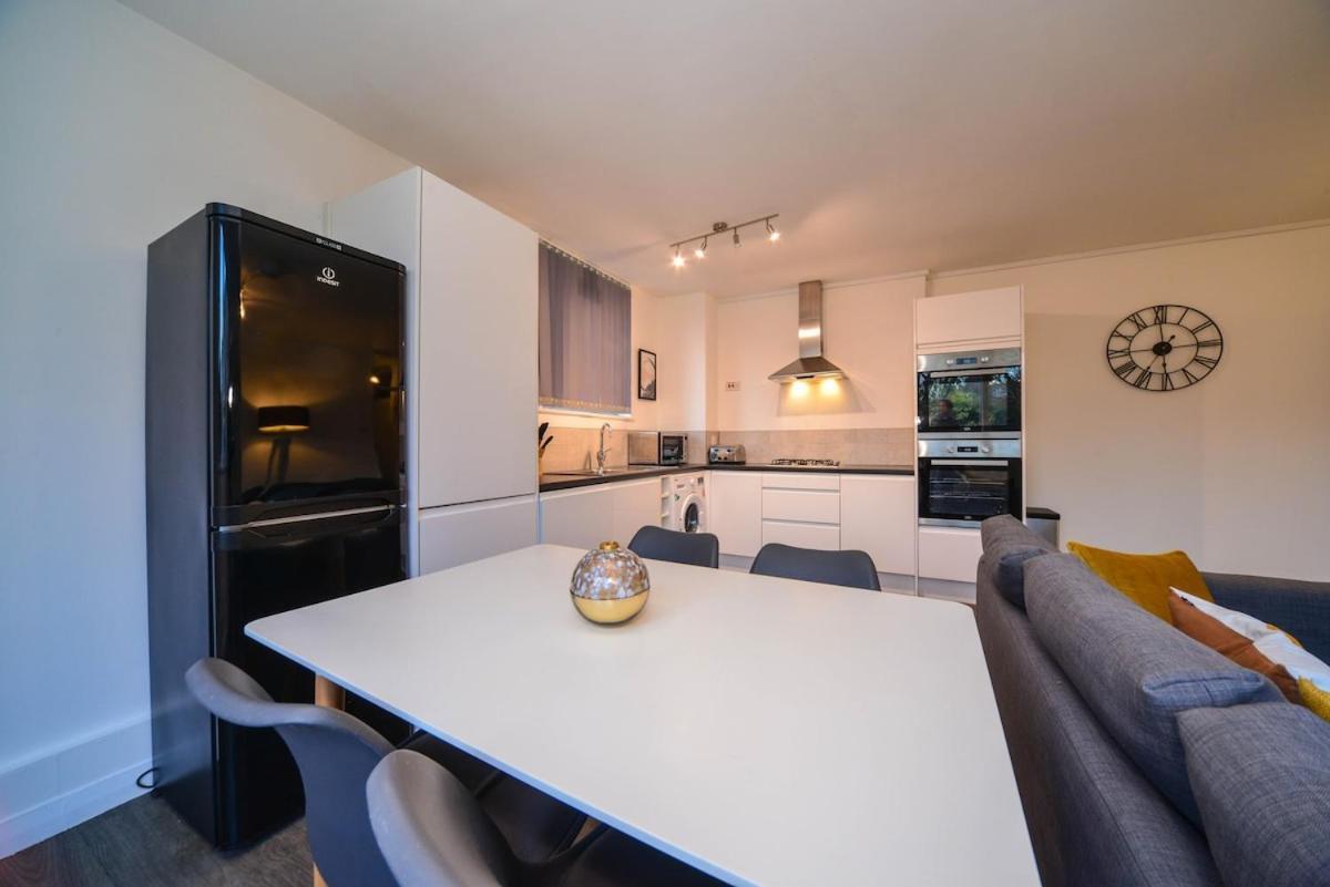 Appartamento Modern 2-bed Nw Near Camden - Great Location & Transport Londra