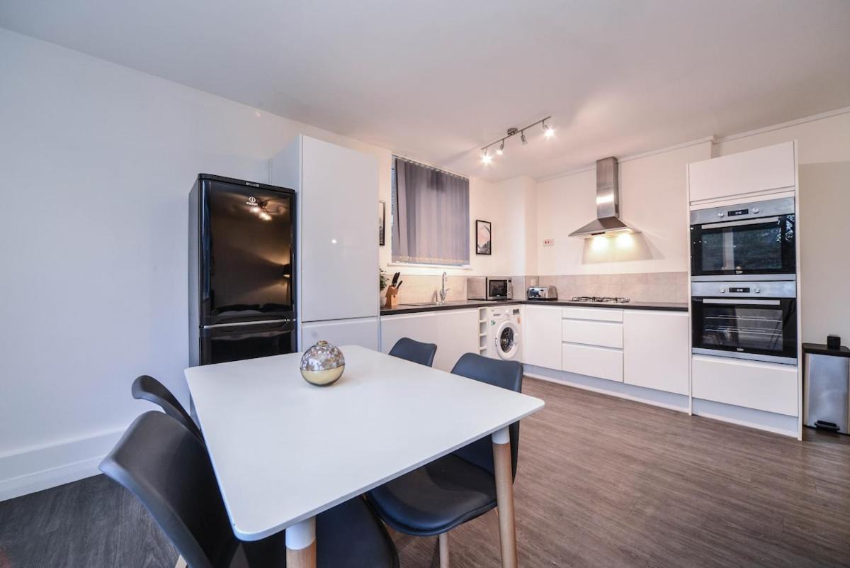 Modern 2-bed Nw Near Camden - Great Location & Transport Appartamento